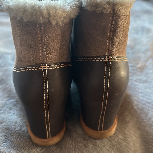 Ugg Alasdair Leather Wedge Boot - Picture 4 of 9